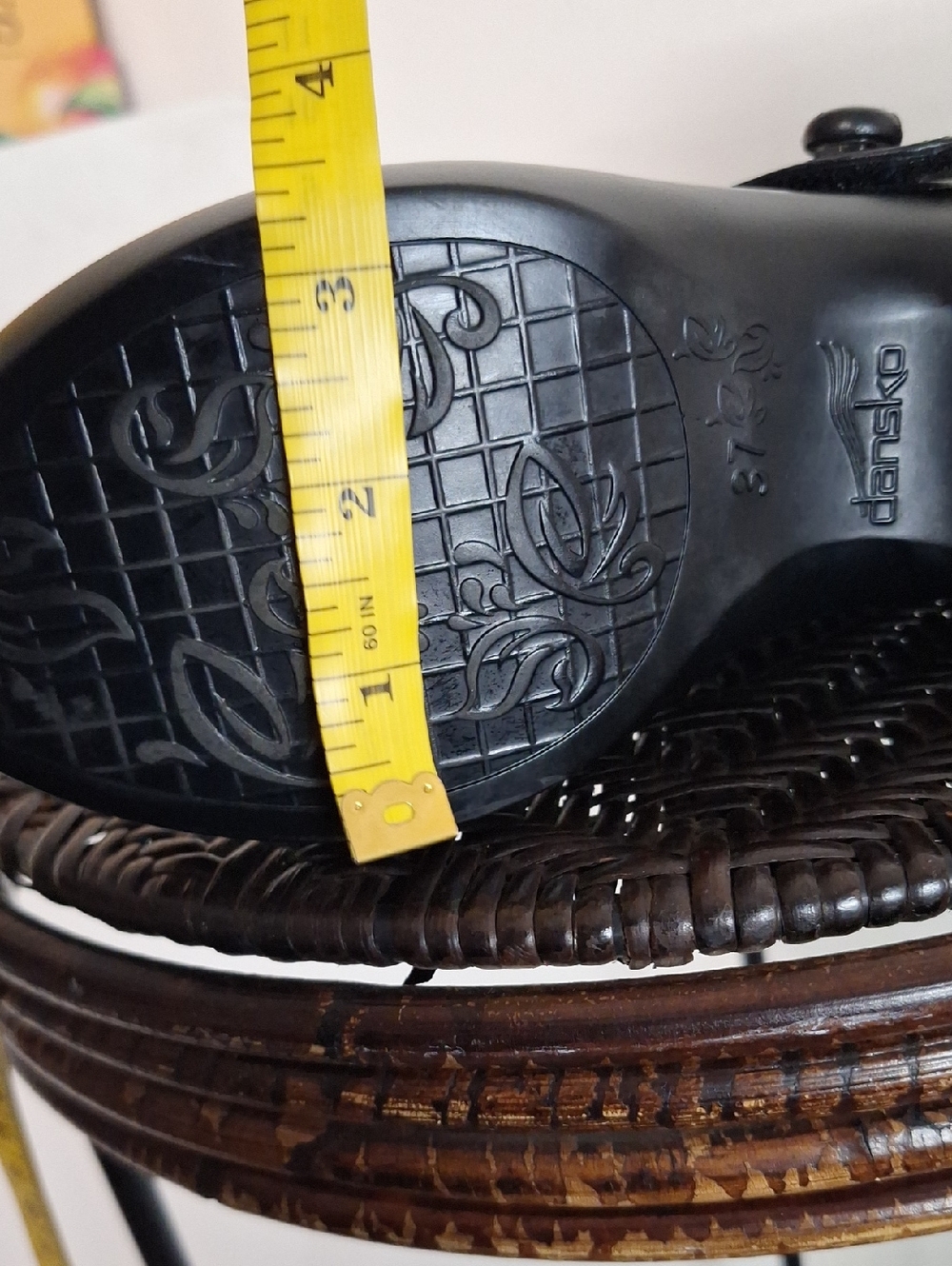 Dansko Mary Jane Shoes 37 US 7 Black Leather Rosette Button Portugal - Picture 9 of 11